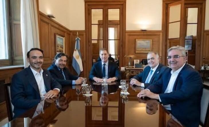 Santilli recibió a Jaldo y otros gobernadores del Norte
