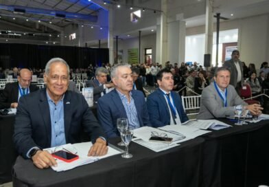 Cano expuso la crisis de salud mental del NOA en el PARLANOA e impulsó un plan de prevención escolar