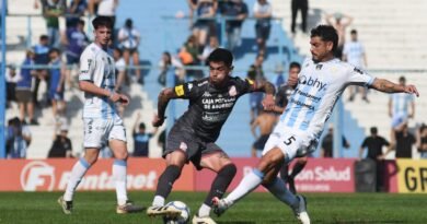 Fútbol»El santo es una moneda al aire»
