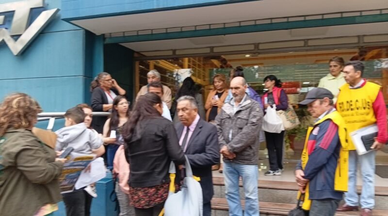 Usuarios convocan a una Marcha de Antorchas en contra del tarifazo de la luz
