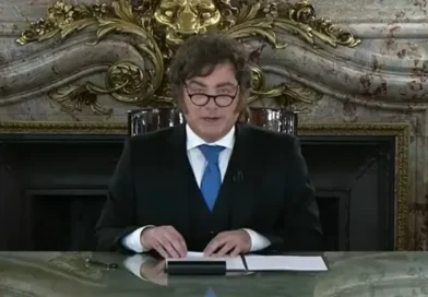 Javier Milei lanzó su campaña para la reelección con una clara vuelta en el aire sobre Malvinas