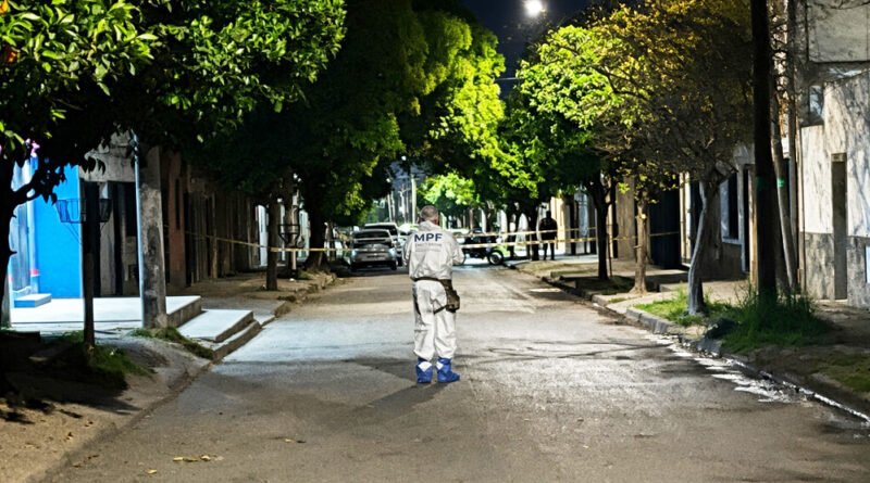 Villa Alem: una mujer de 79 años asesinó de un tiro a su esposo de 76 y llamó a su hijo para avisarle