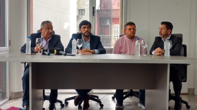 Elegir entre comer o pagar la luz: el drama detrás de la marcha contra EDET y la ley para frenar los abusos