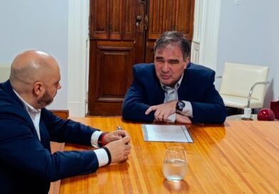 La Secretaría de Adicciones firmó un convenio con Planeamiento para capacitar en salud mental