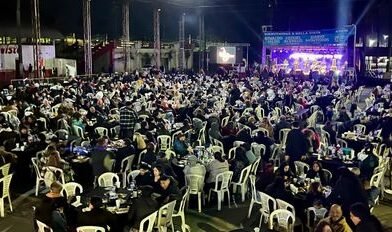 Bella Vista le cantó el feliz cumpleaños a su ciudad en una noche de encuentro y celebración