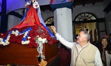 Jaldo acompañó la procesión de la Virgen del Rosario en Burruyacú